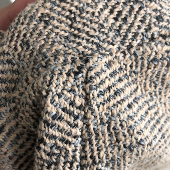 Open sweater/ cape / coat - Picture 5 of 5